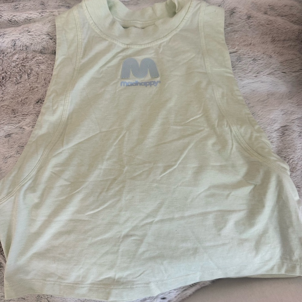 Green Crop Top with Relaxed Fit and Modern Design